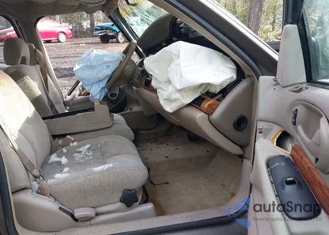 2002 Buick Lesabre Custom from USA, damaged, VIN 1G4HP54K52U233144